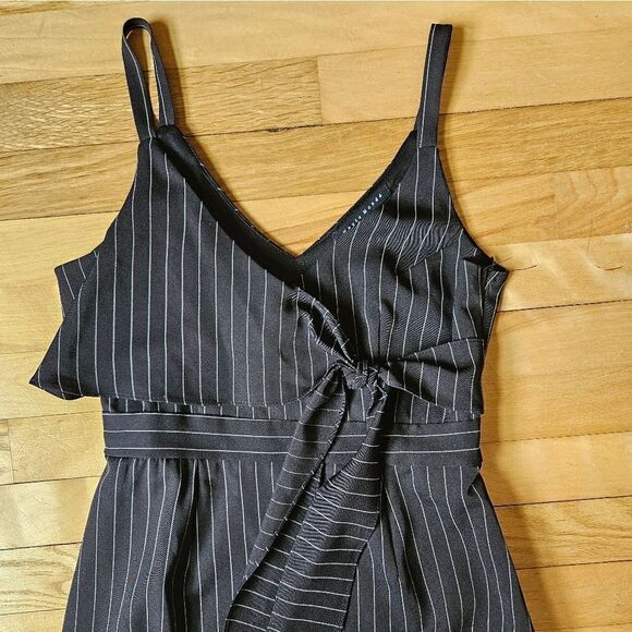 Haute Monde Pinstriped Maxi Dress - Picture 3 of 9